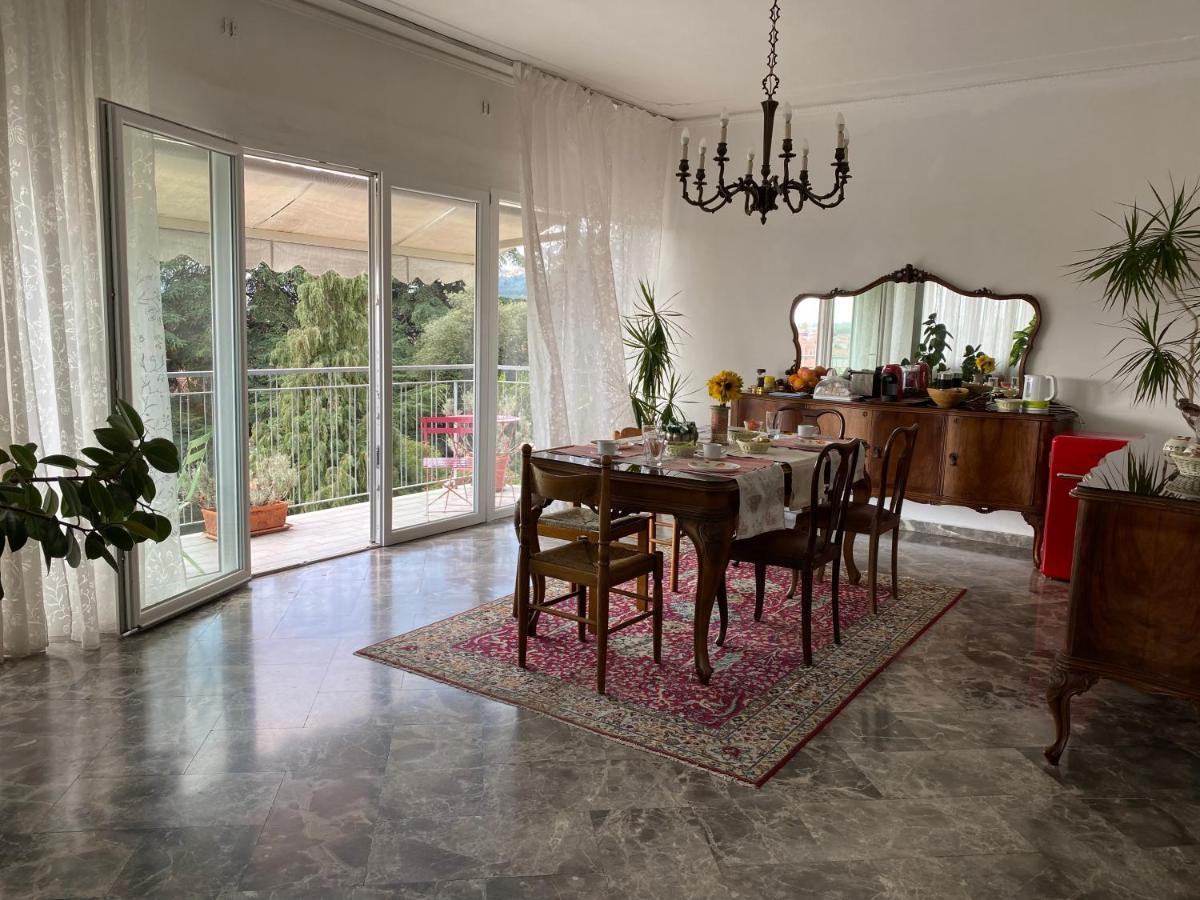 B&B Del Viaggiatore Sarzana Luaran gambar