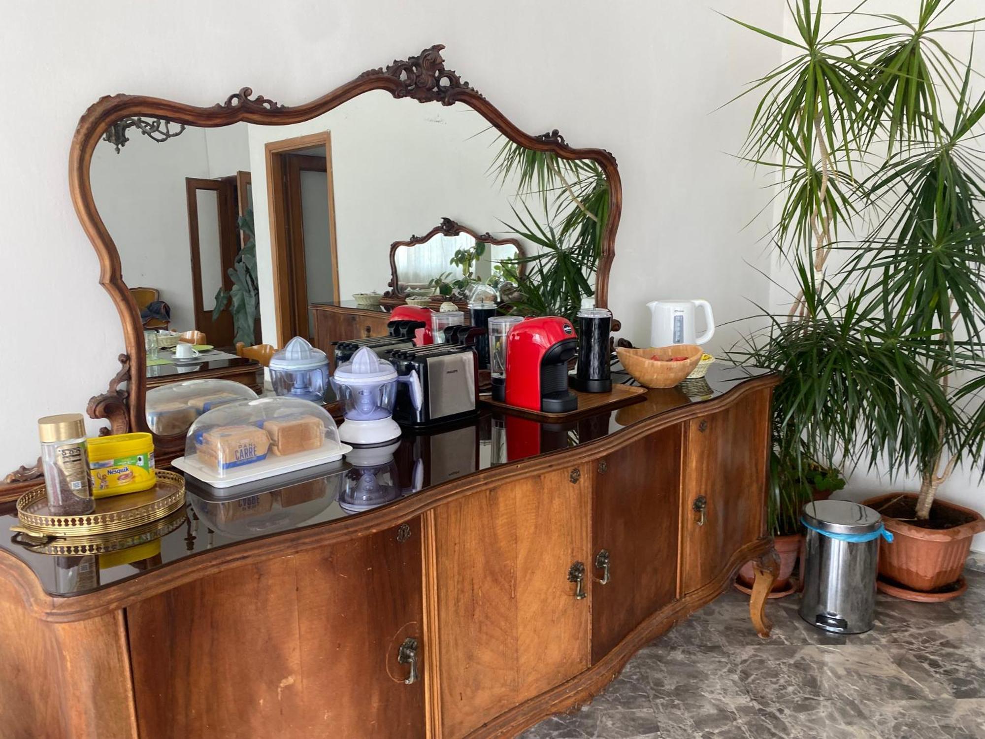 B&B Del Viaggiatore Sarzana Luaran gambar