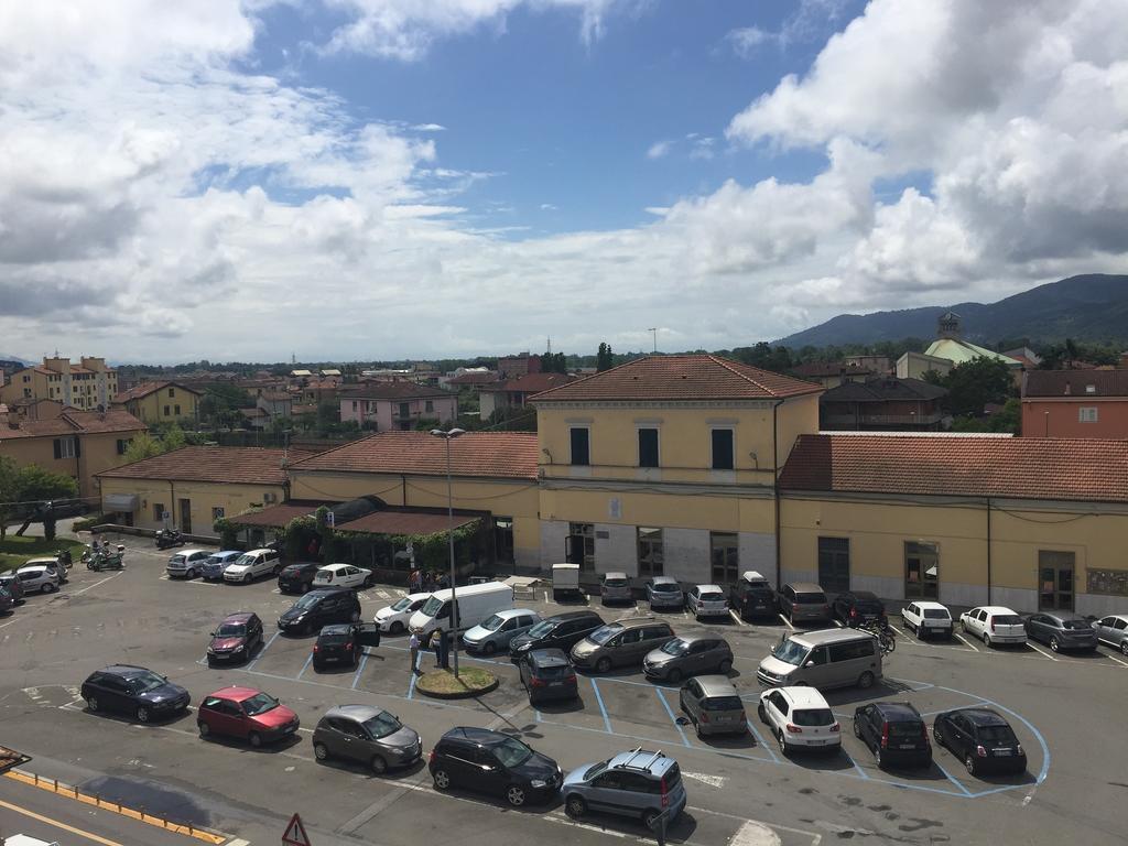 B&B Del Viaggiatore Sarzana Luaran gambar